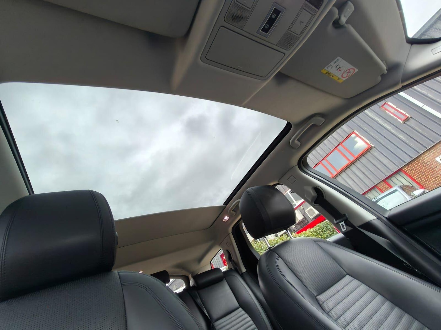 Used Land Rover Discovery Sport 2015 for sale - 76592585: Photo 29