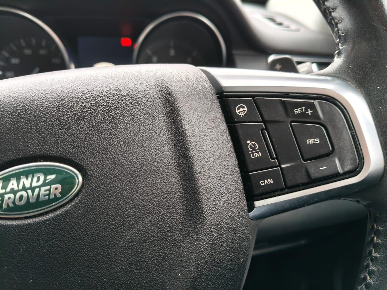 Used Land Rover Discovery Sport 2015 for sale - 76592585: Photo 33