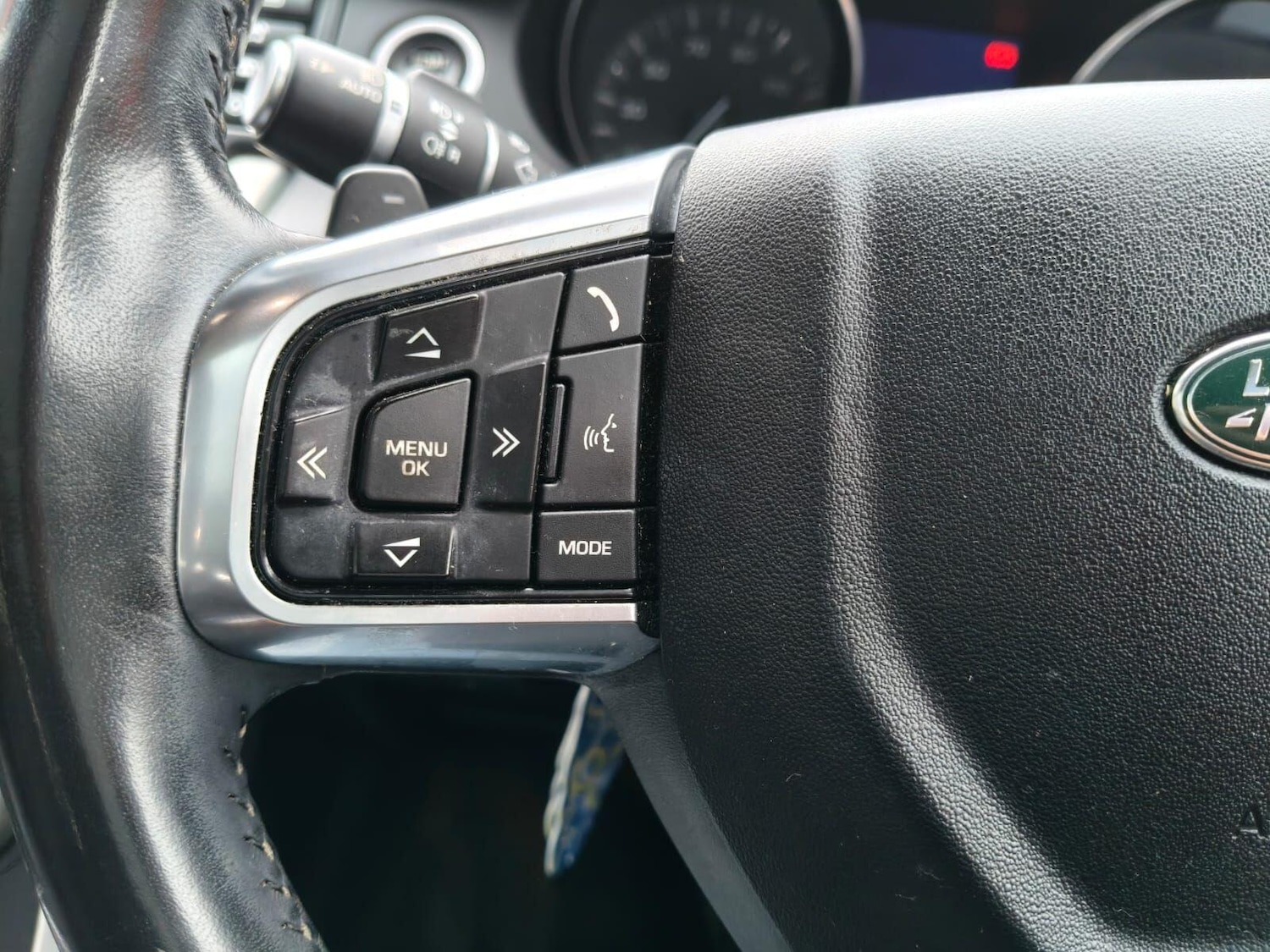 Used Land Rover Discovery Sport 2015 for sale - 76592585: Photo 34