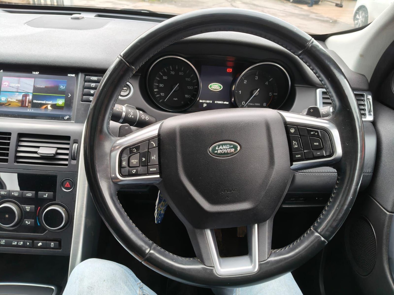 Used Land Rover Discovery Sport 2015 for sale - 76592585: Photo 35