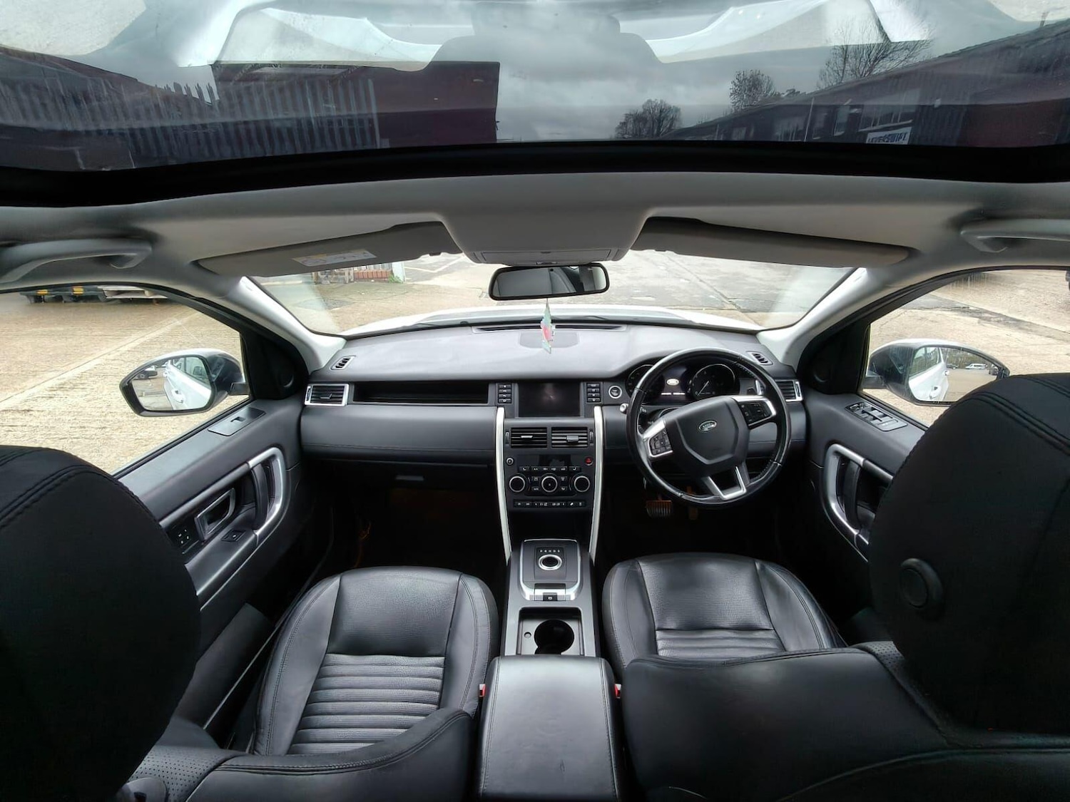 Used Land Rover Discovery Sport 2015 for sale - 76592585: Photo 36