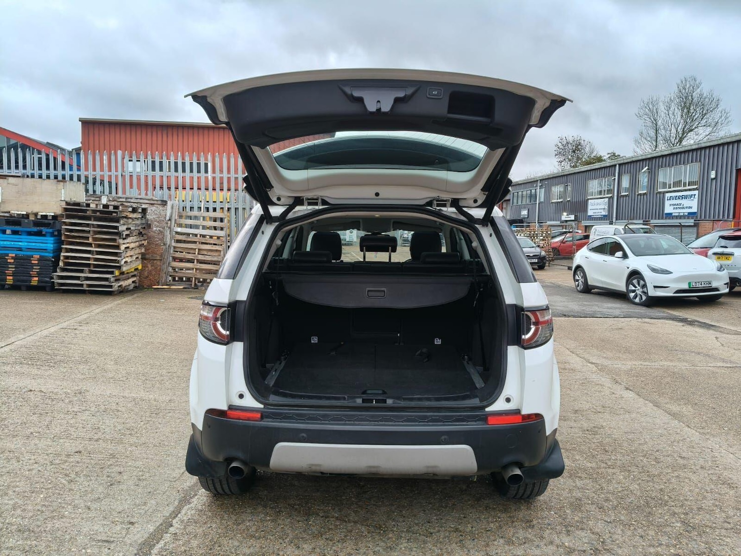 Used Land Rover Discovery Sport 2015 for sale - 76592585: Photo 7