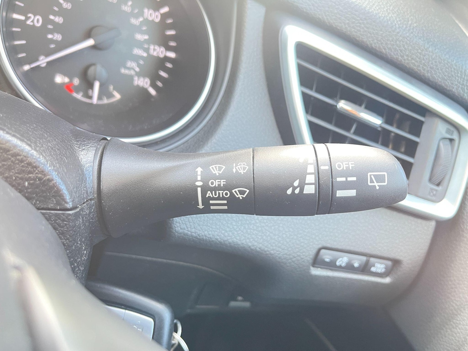 Used Nissan Qashqai 2018 for sale - 76473365: Photo 28