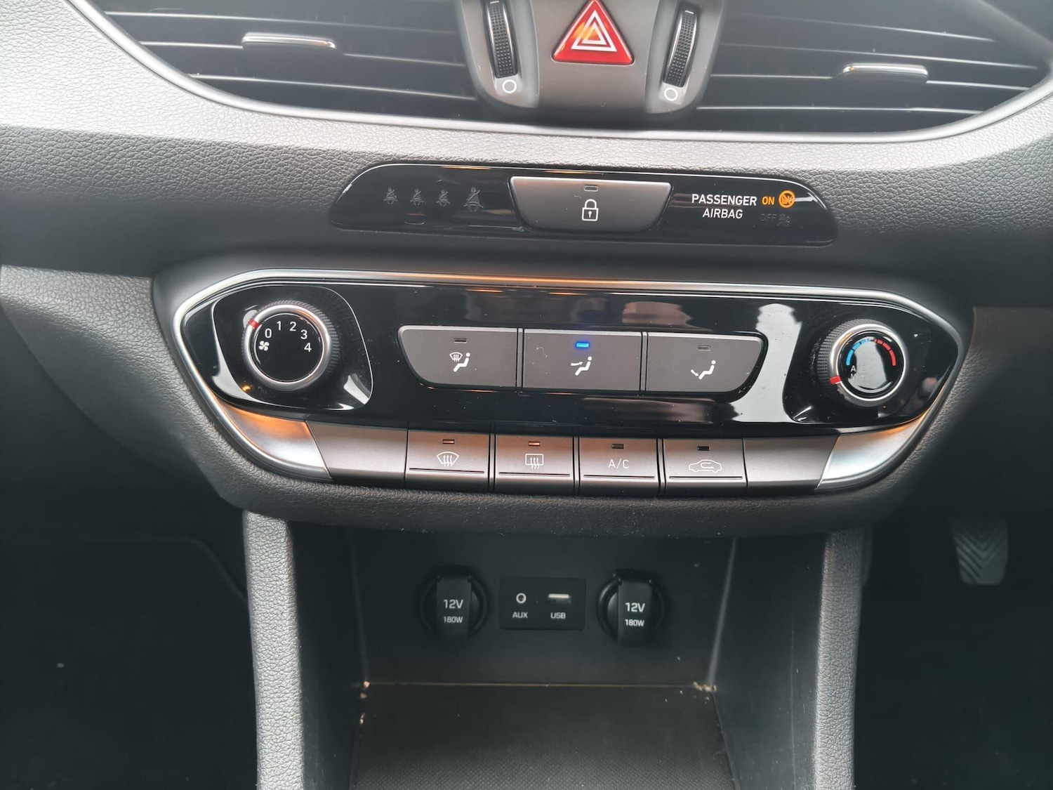 Used Hyundai i30 2018 for sale - 77684334: Photo 26