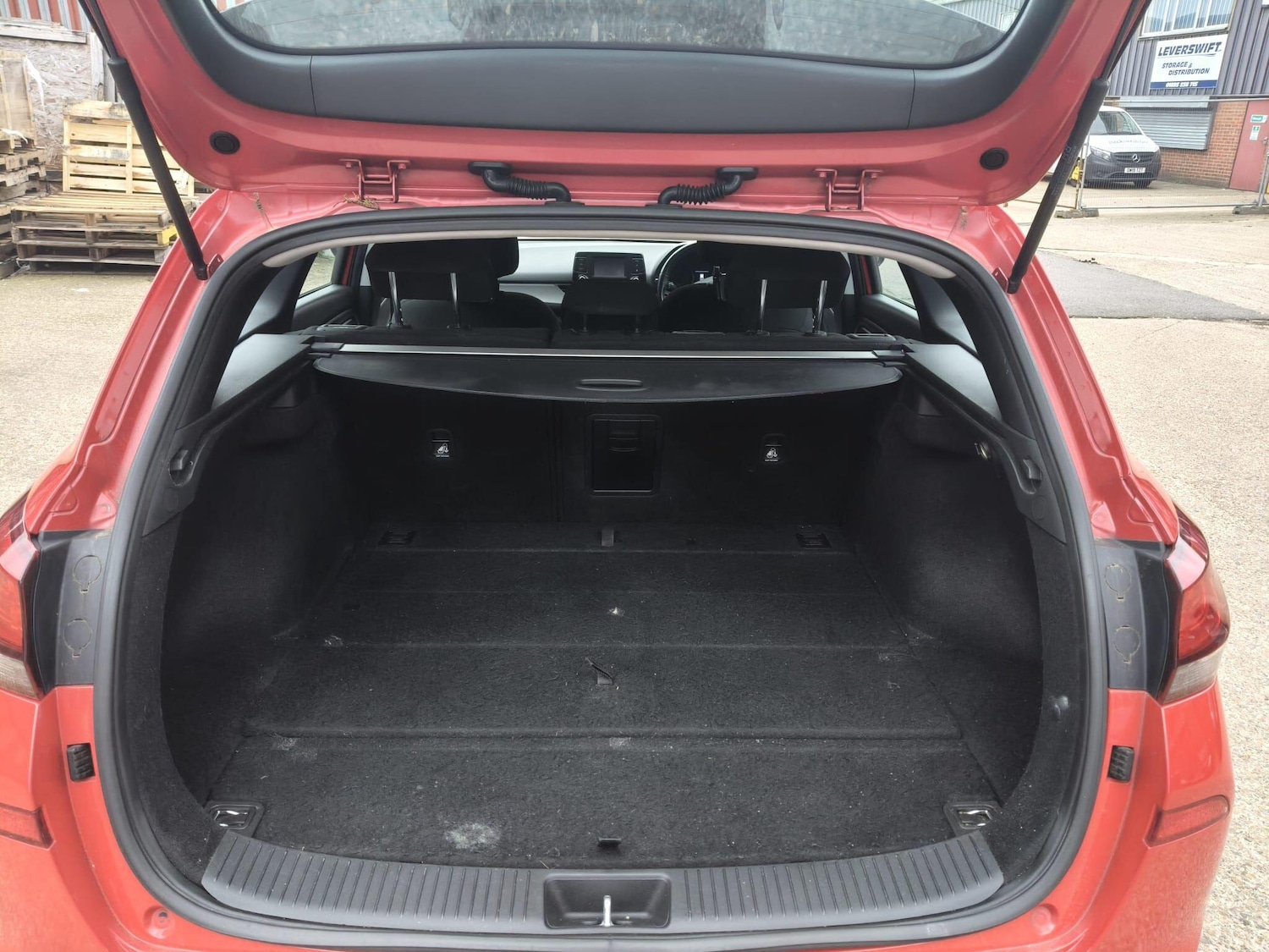 Used Hyundai i30 2018 for sale - 77684334: Photo 8