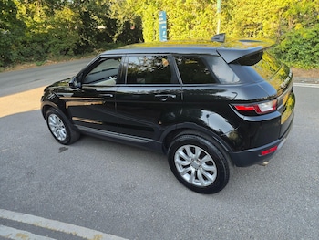 Used Land Rover Range Rover Evoque 2017 for sale - 79532901: Photo