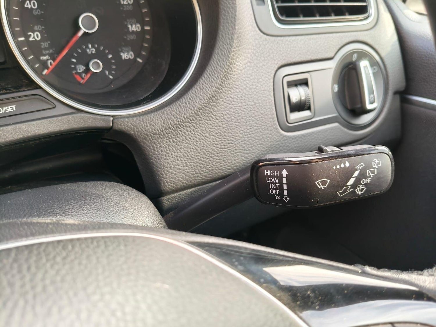 Used Volkswagen Polo 2015 for sale - 76887004: Photo 18