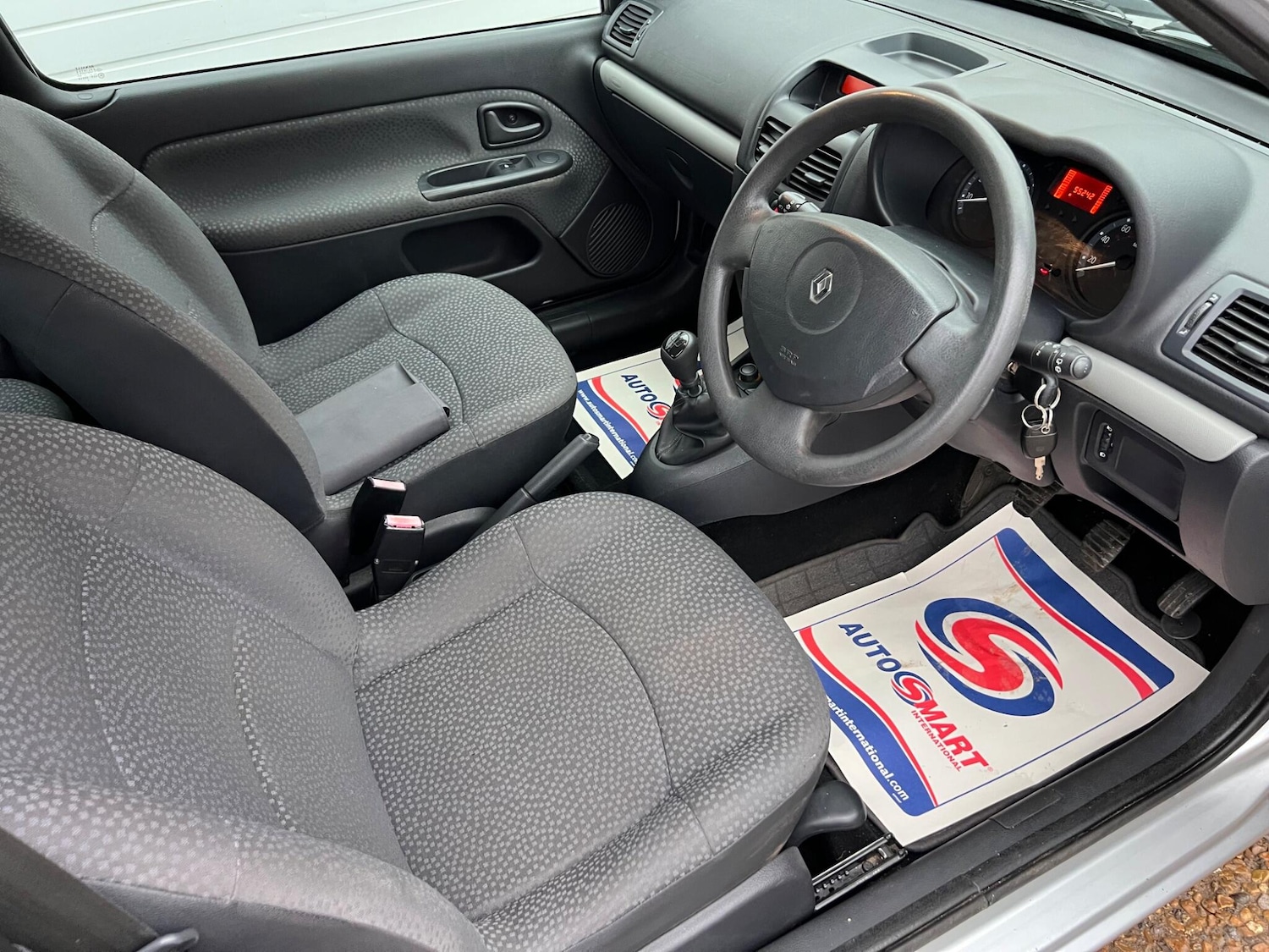 Used Renault Clio 2006 for sale - 77091488: Photo 9