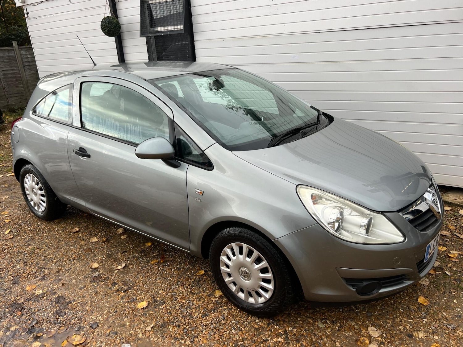 Used Vauxhall Corsa 2010 for sale - 76521471: Photo 1