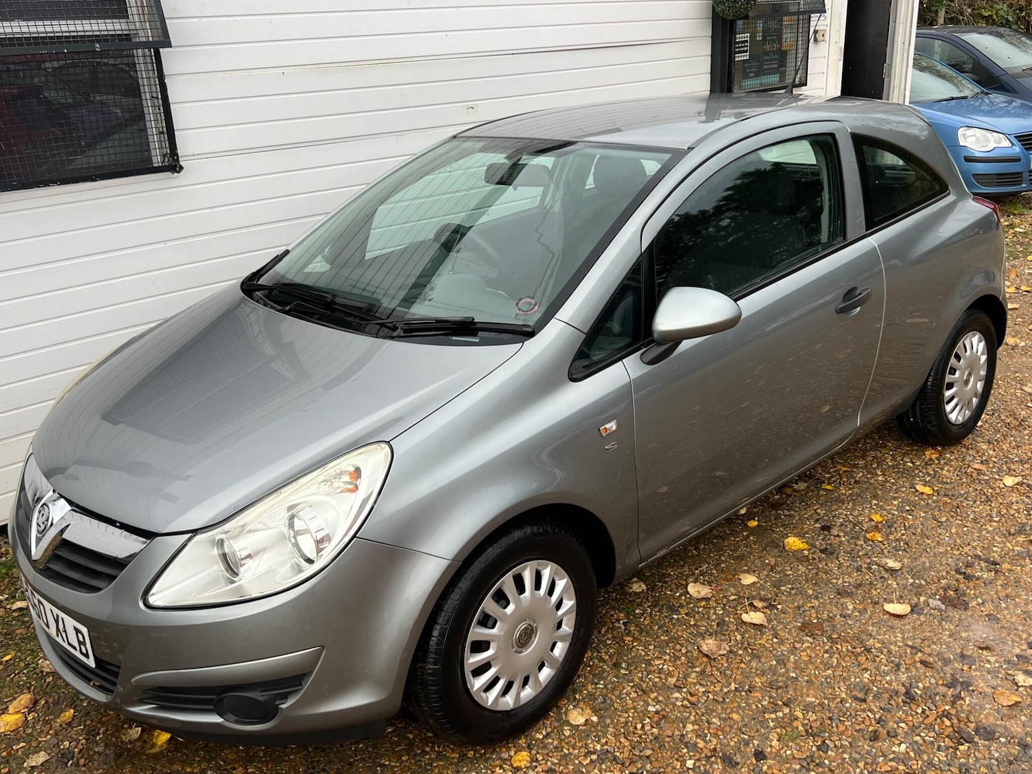 Used Vauxhall Corsa 2010 for sale - 76521471: Photo 2
