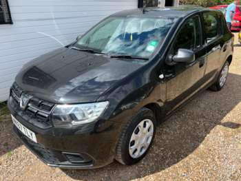 Used Dacia Sandero 2017 for sale - 74408101: Photo