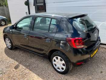 Used Dacia Sandero 2017 for sale - 74408101: Photo