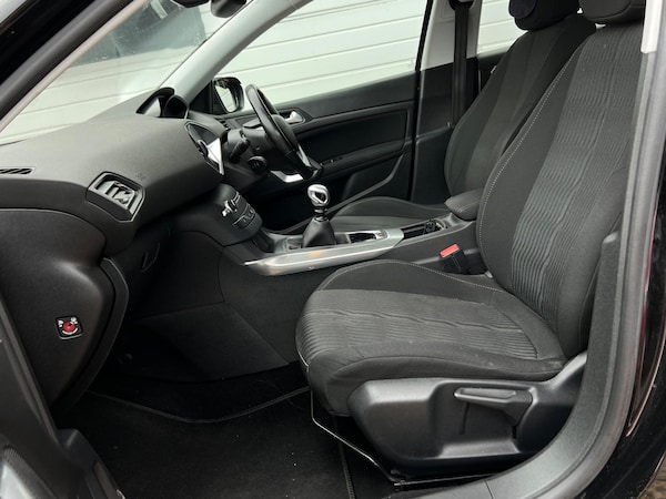 Used Peugeot 308 2015 for sale - 76152614: Photo 12