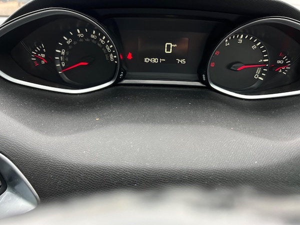Used Peugeot 308 2015 for sale - 76152614: Photo 16