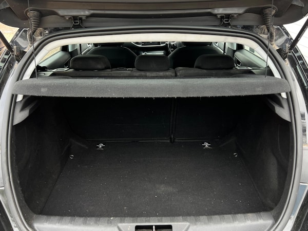 Used Peugeot 308 2015 for sale - 76152614: Photo 7
