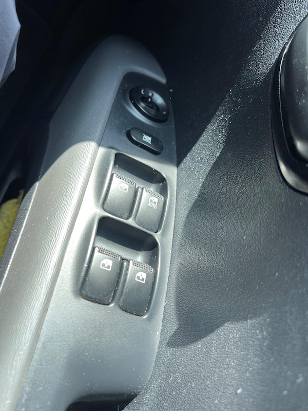 Used Hyundai i10 2012 for sale - 75363493: Photo 14