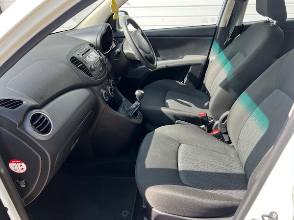 Used Hyundai i10 2012 for sale - 75363493: Photo 23