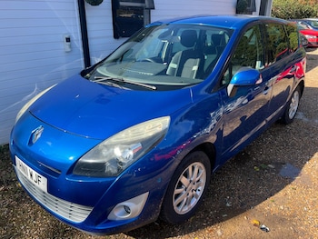 Used Renault Grand Scenic 2011 for sale - 76215040: Photo 3