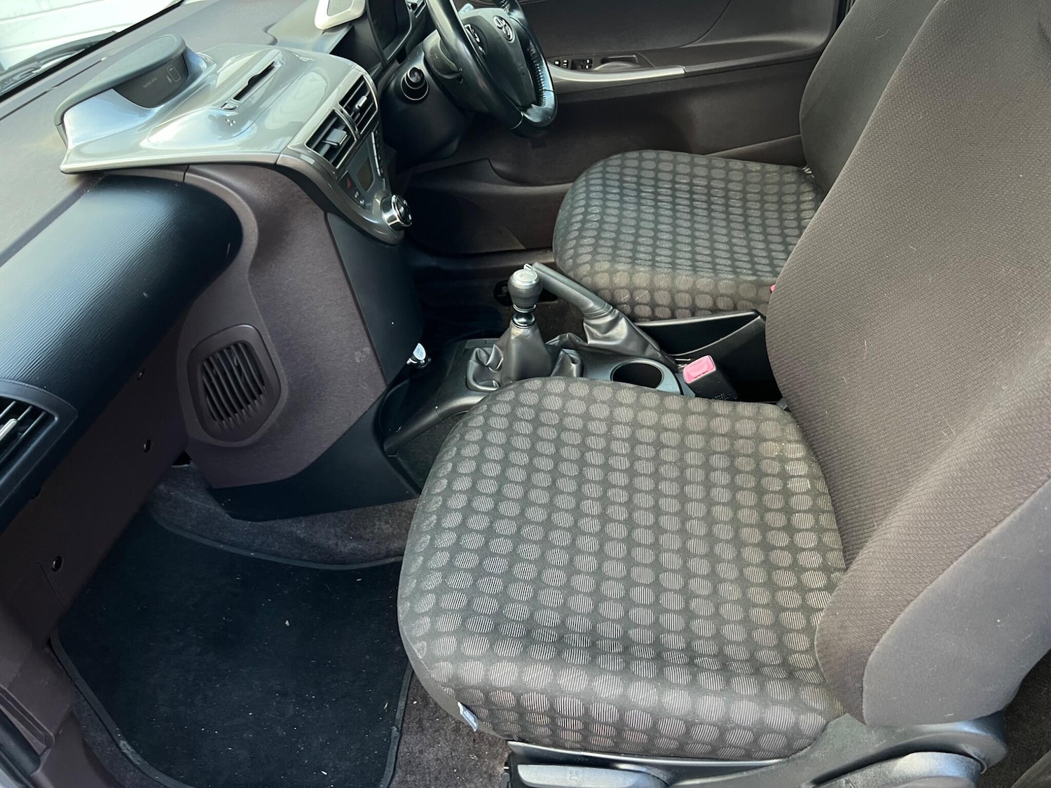 Used Toyota IQ 2010 for sale - 76839899: Photo 16