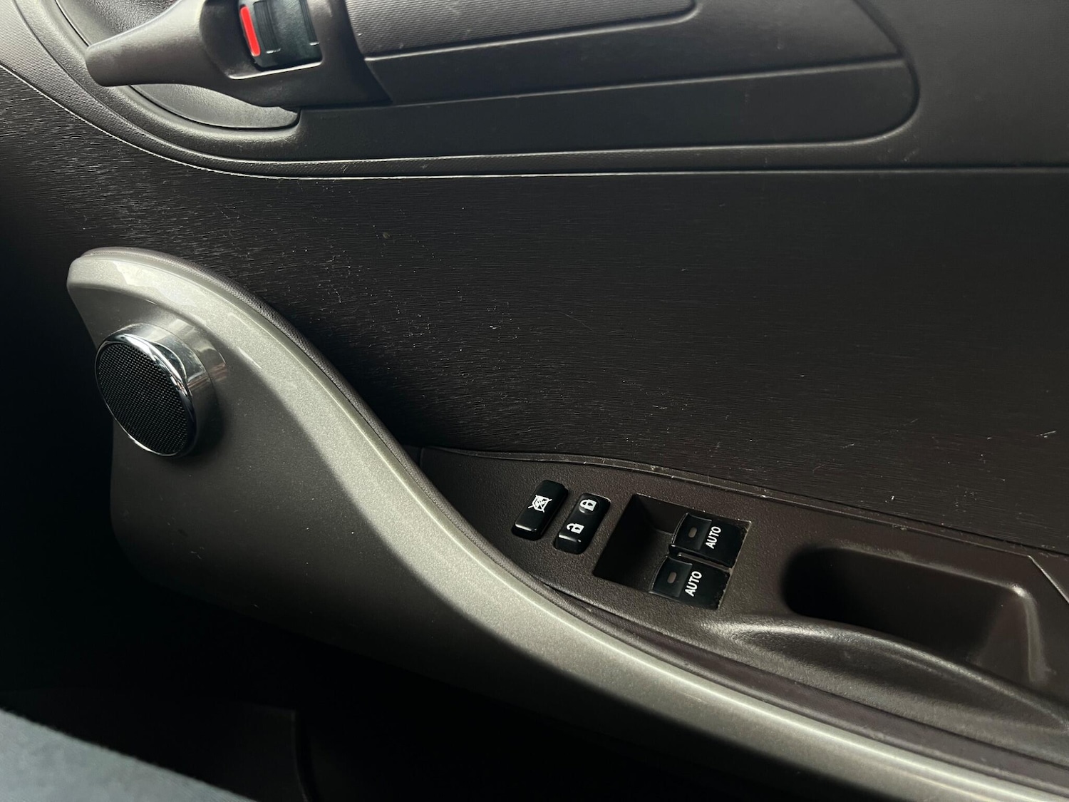 Used Toyota IQ 2010 for sale - 76839899: Photo 6