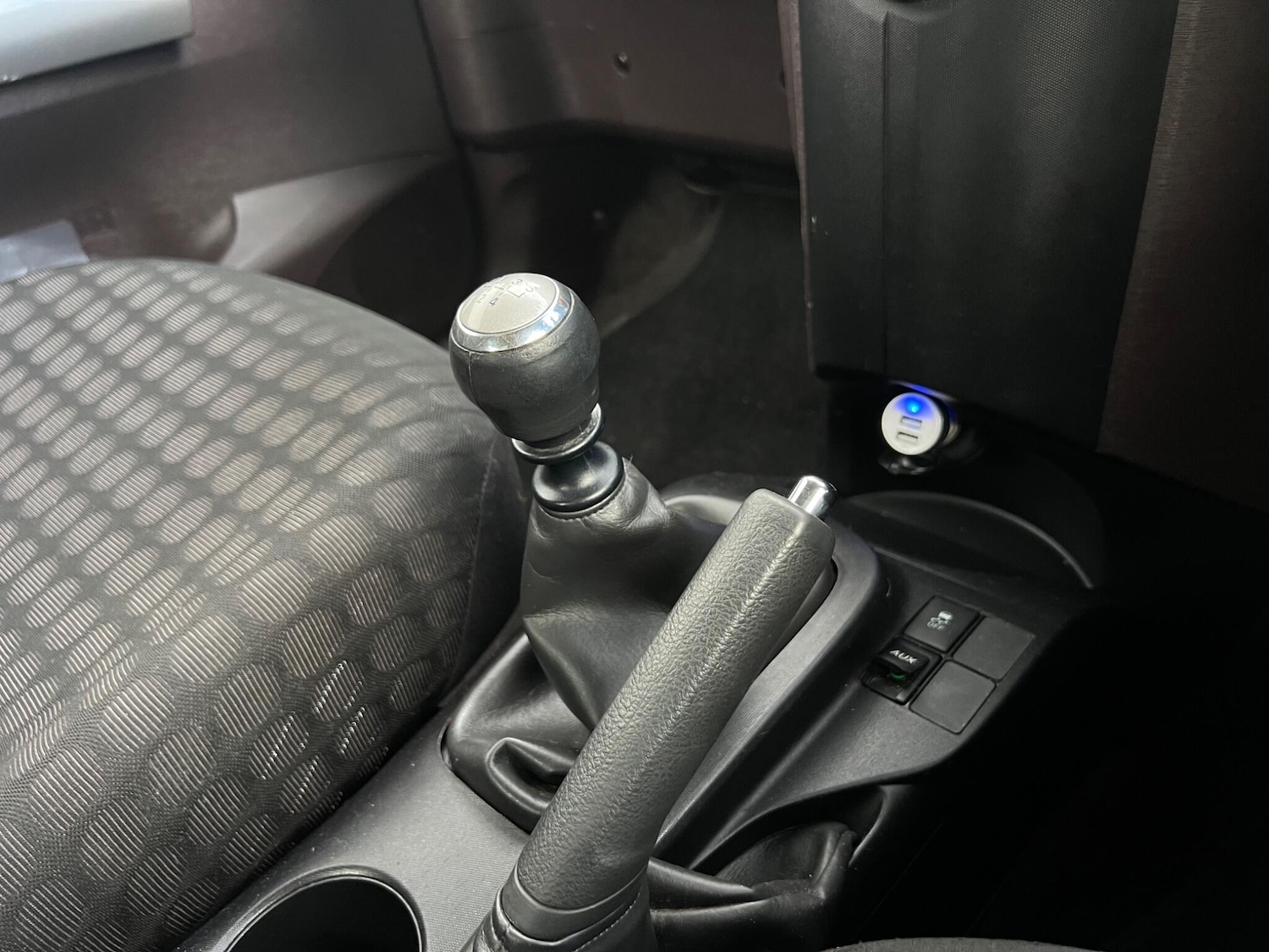 Used Toyota IQ 2010 for sale - 76839899: Photo 9