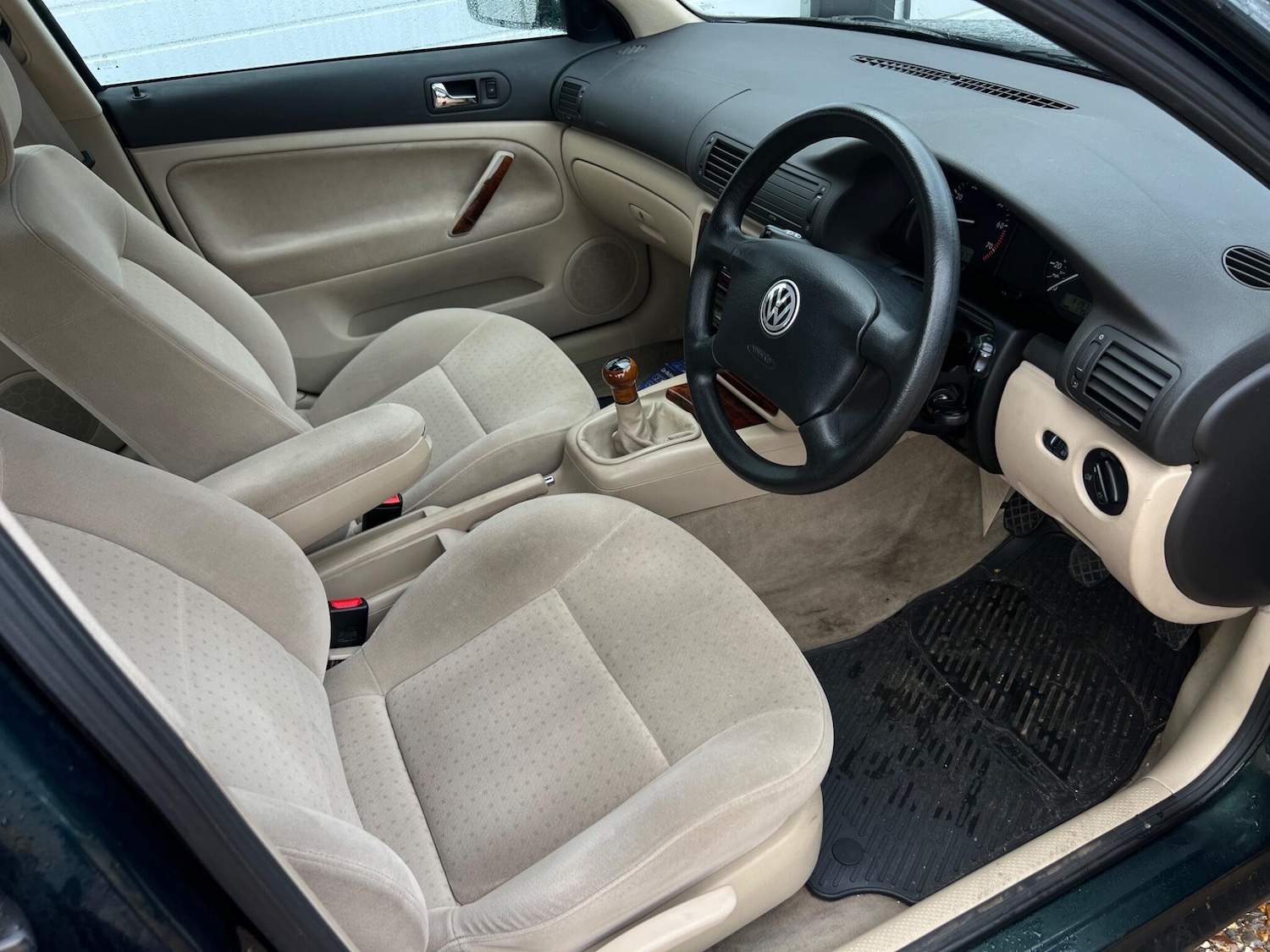 Used Volkswagen Passat 1997 for sale - 76839912: Photo 19