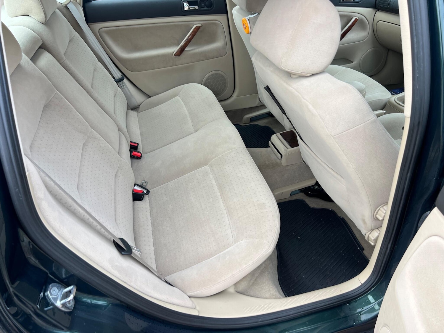 Used Volkswagen Passat 1997 for sale - 76839912: Photo 32