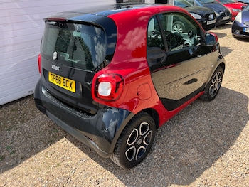 Used smart fortwo 2017 for sale - 75290329: Photo