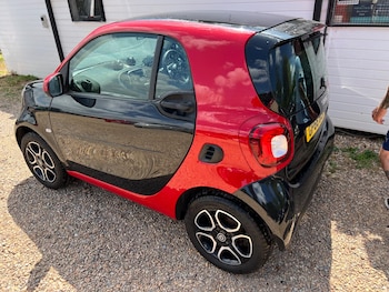 Used smart fortwo 2017 for sale - 75290329: Photo