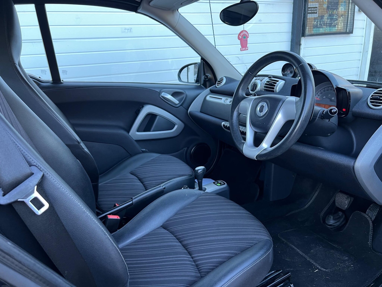 Used smart fortwo 2010 for sale - 77143238: Photo 16