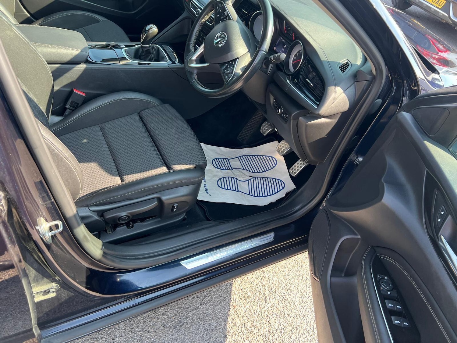 Used Vauxhall Insignia 2017 for sale - 76995996: Photo 15