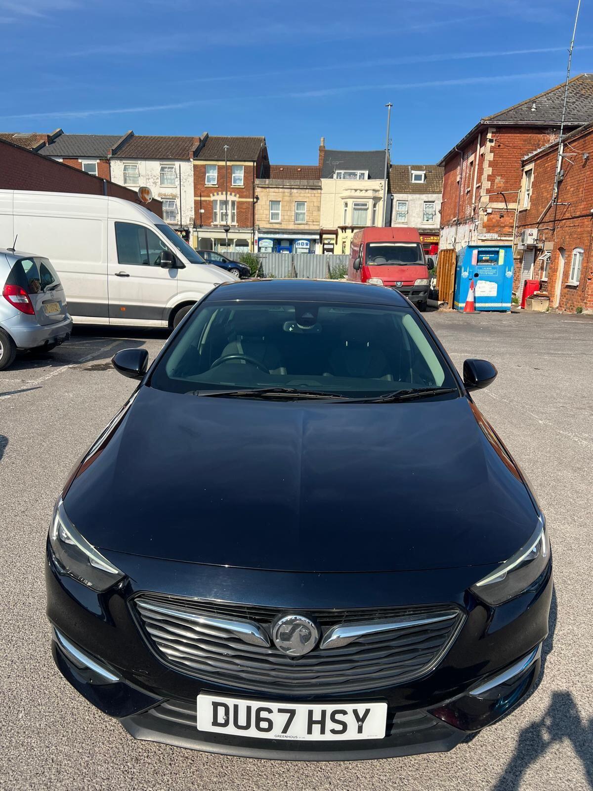 Used Vauxhall Insignia 2017 for sale - 76995996: Photo 2