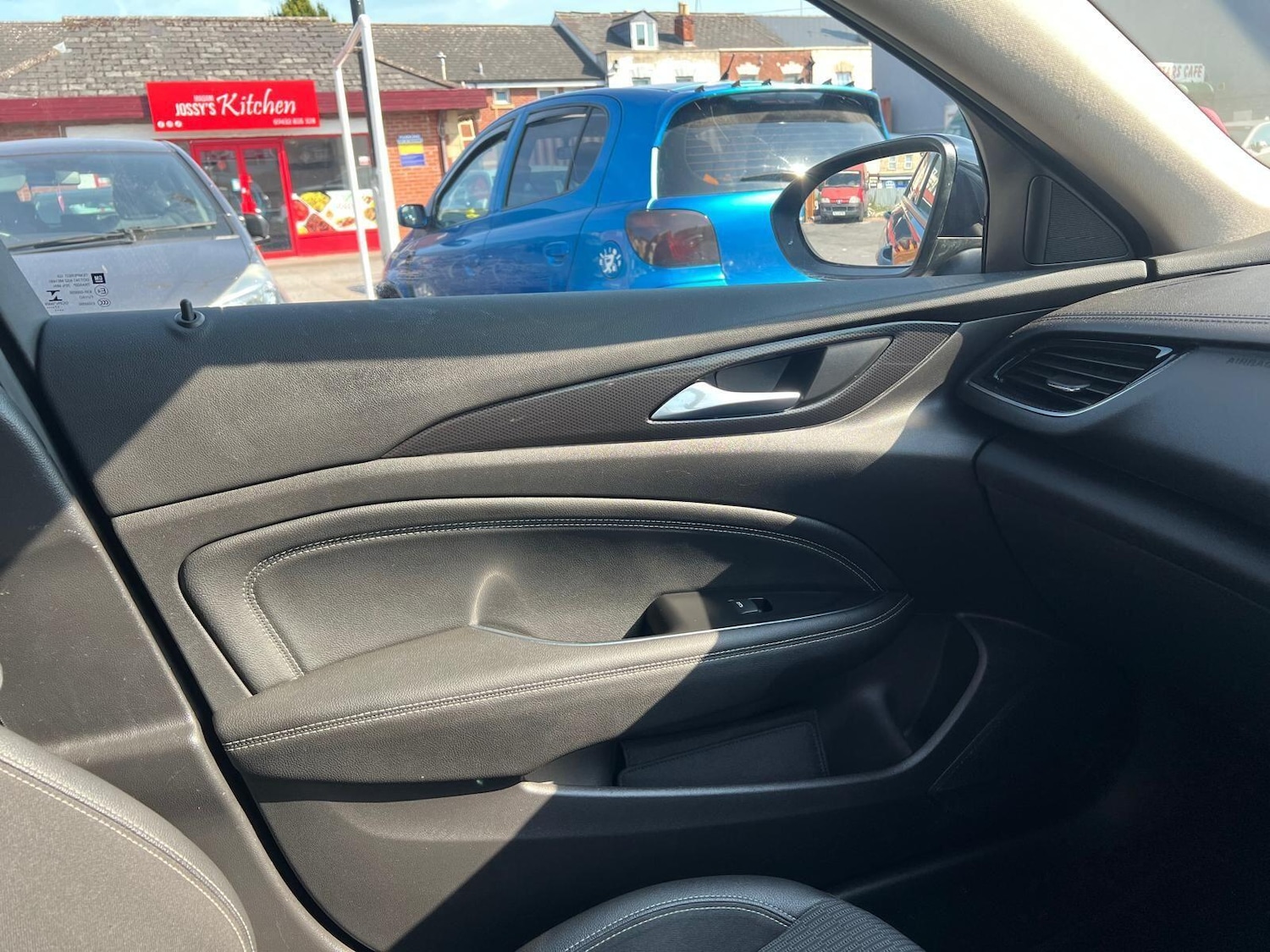 Used Vauxhall Insignia 2017 for sale - 76995996: Photo 31