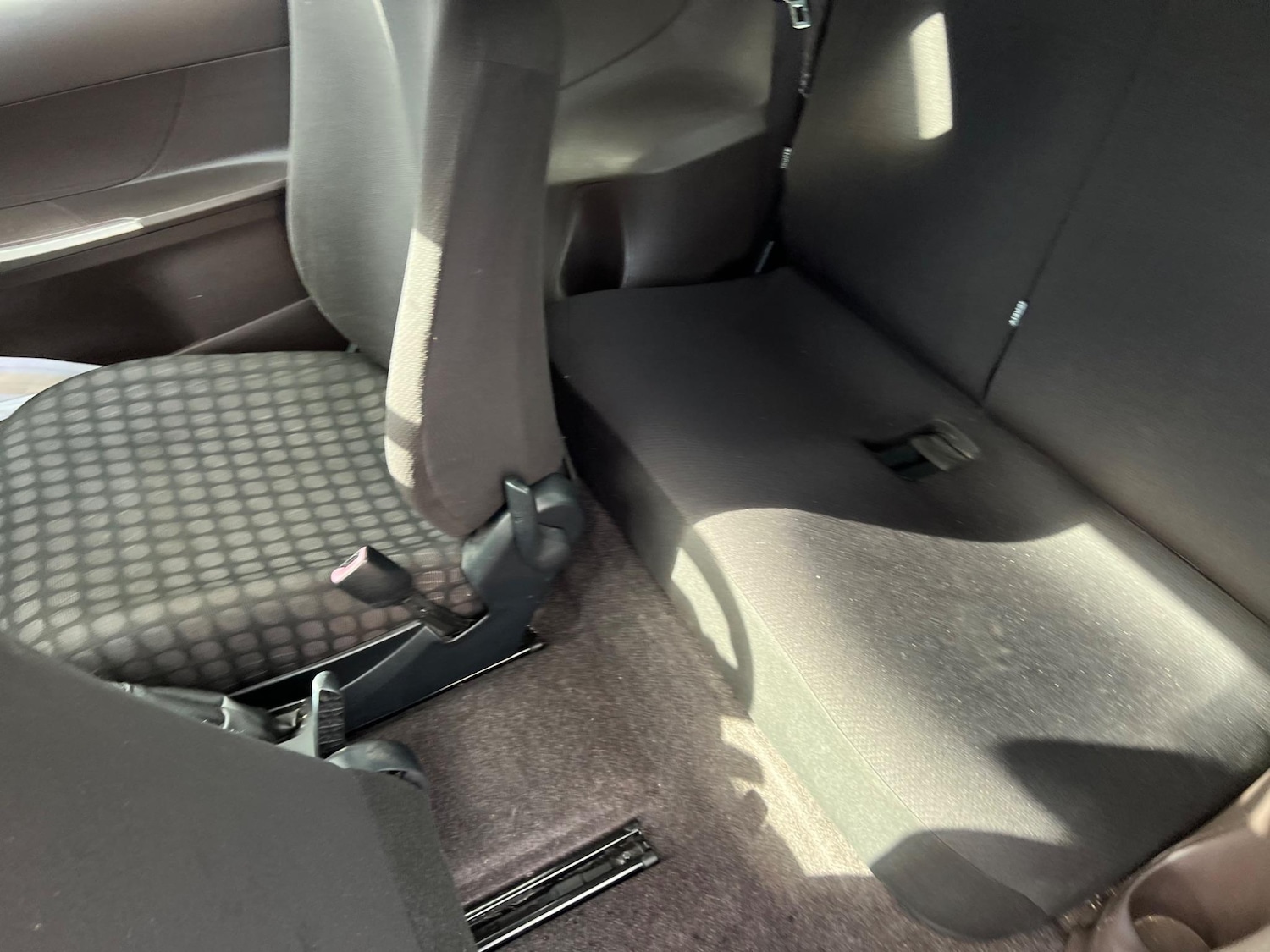 Used Toyota IQ 2010 for sale - 76912773: Photo 15