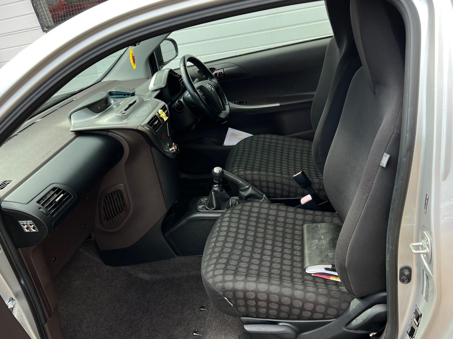 Used Toyota IQ 2010 for sale - 76912773: Photo 19