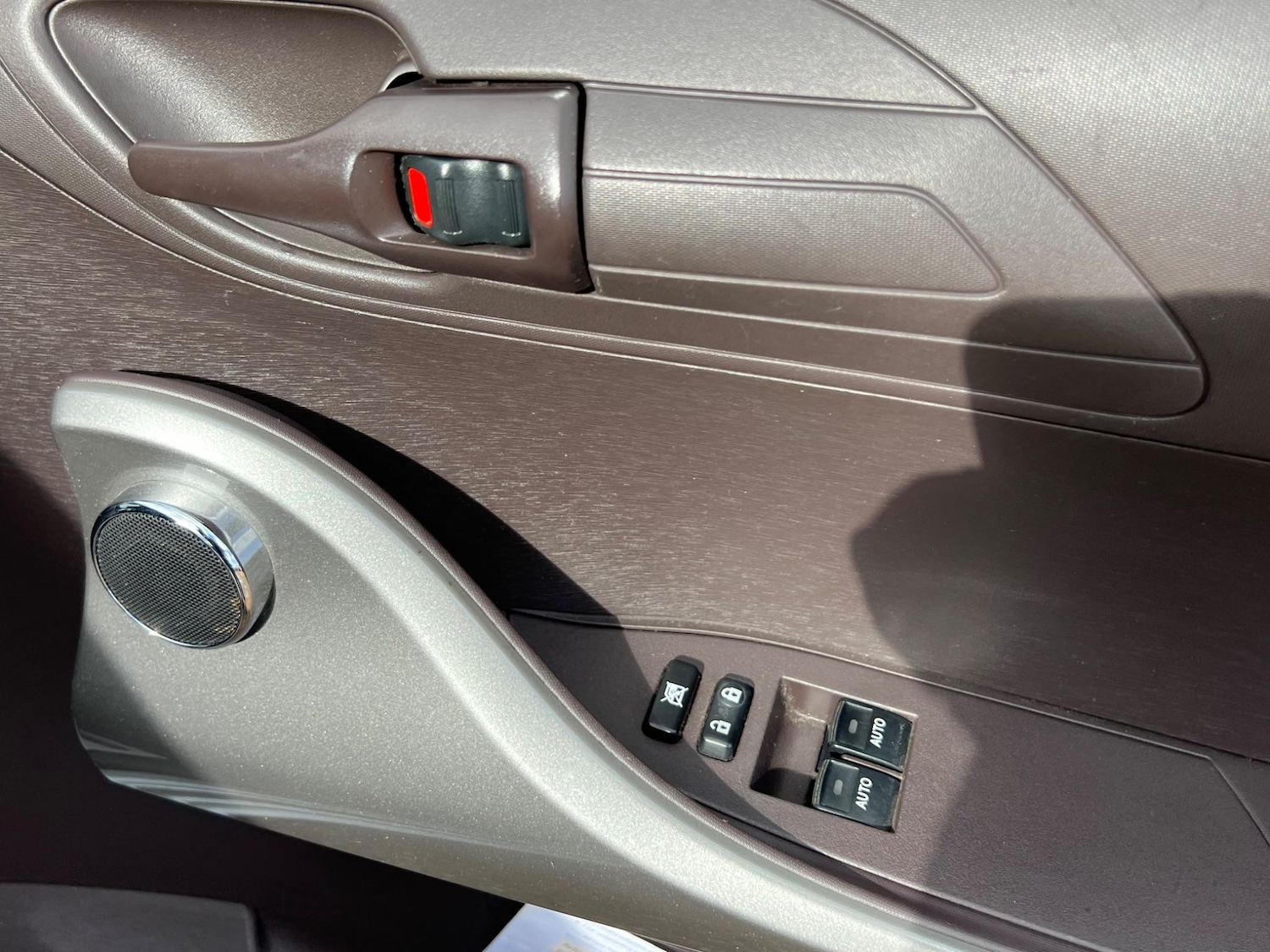 Used Toyota IQ 2010 for sale - 76912773: Photo 8