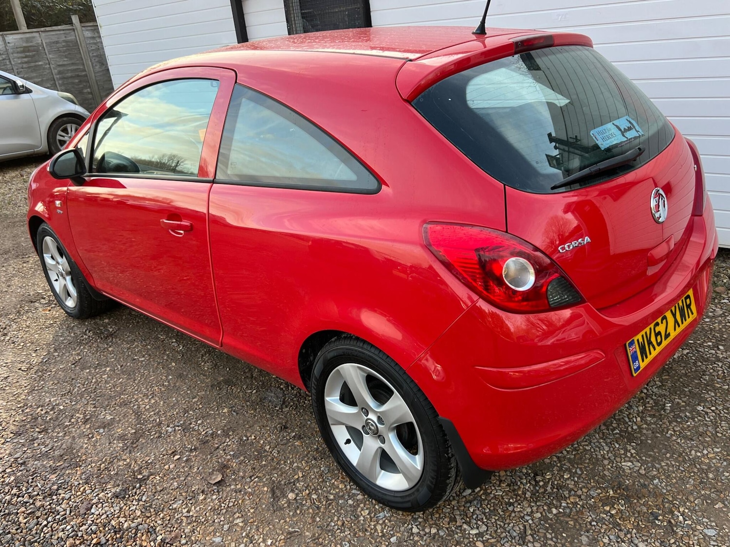 Used Vauxhall Corsa 2012 for sale - 77091484: Photo 3