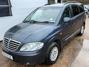 2013 (13) - 200 ES 5dr