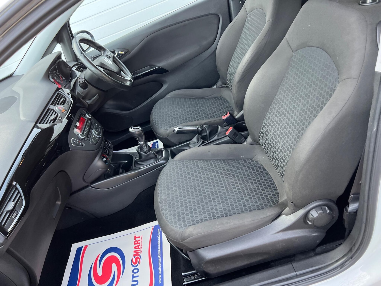 Used Vauxhall Corsa 2015 for sale - 77143880: Photo 23