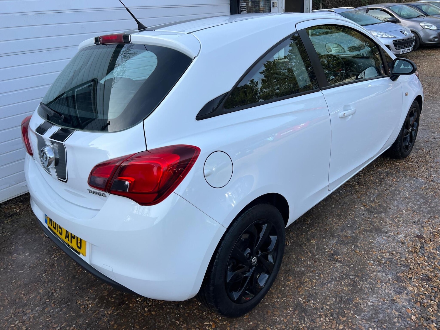 Used Vauxhall Corsa 2015 for sale - 77143880: Photo 3
