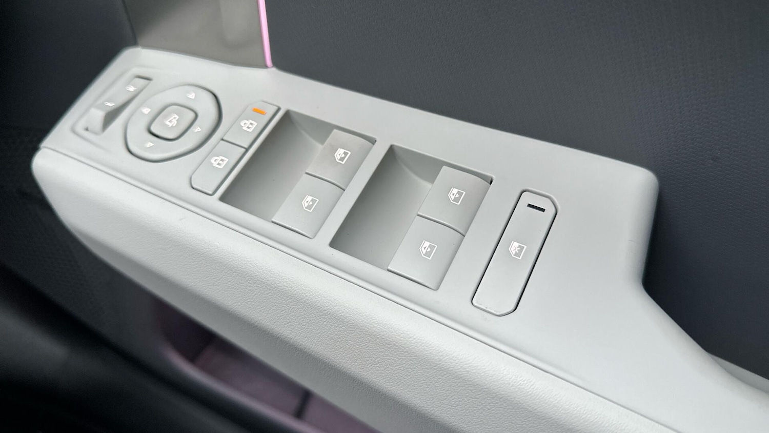 Used Kia EV3 2026 for sale - 77305540: Photo 25