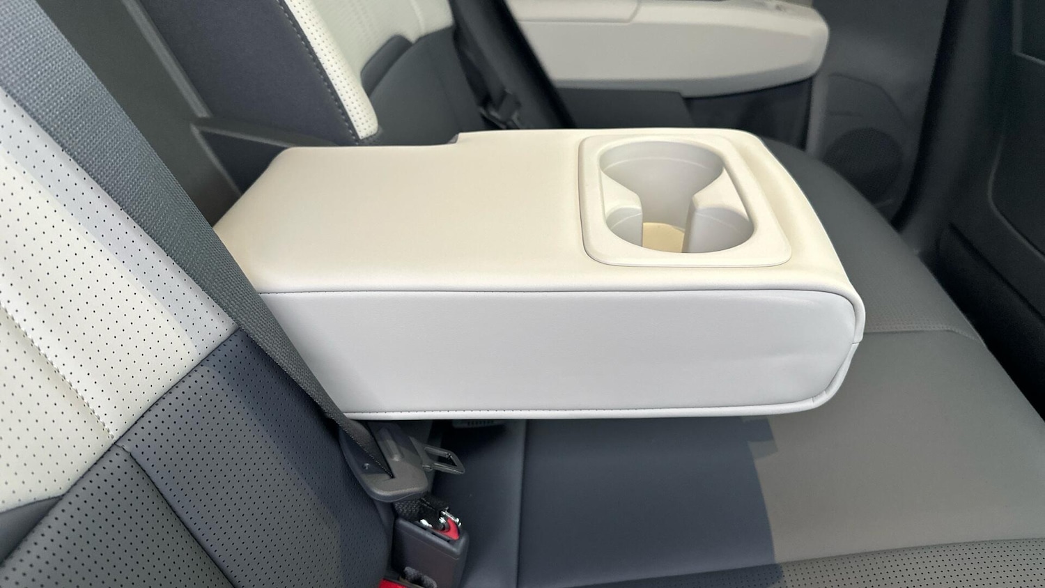 Used Kia EV3 2026 for sale - 77305540: Photo 34