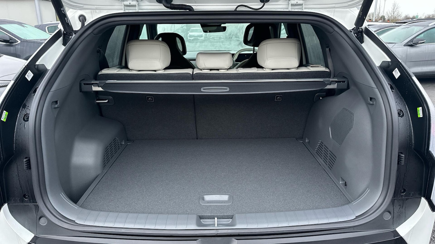 Used Kia EV3 2026 for sale - 77305540: Photo 8