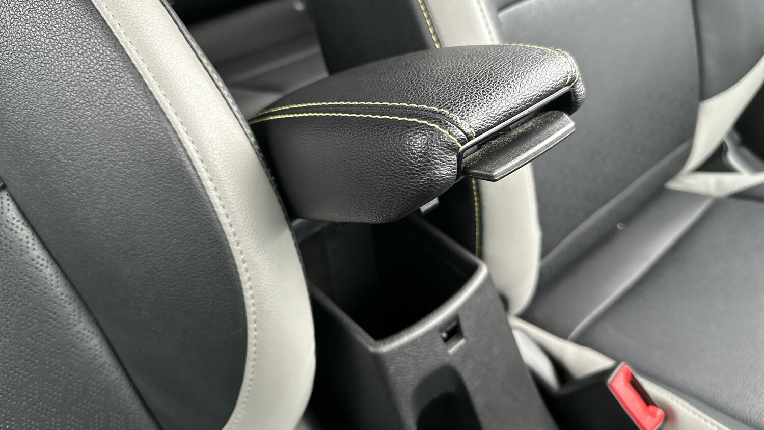 Used Kia Picanto 2023 for sale - 77673176: Photo 20