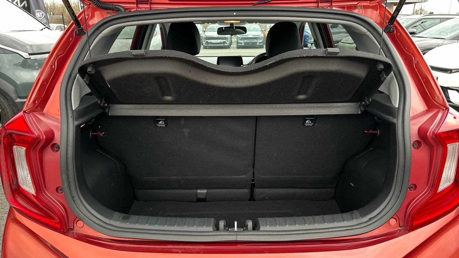 Used Kia Picanto 2023 for sale - 77673176: Photo 8