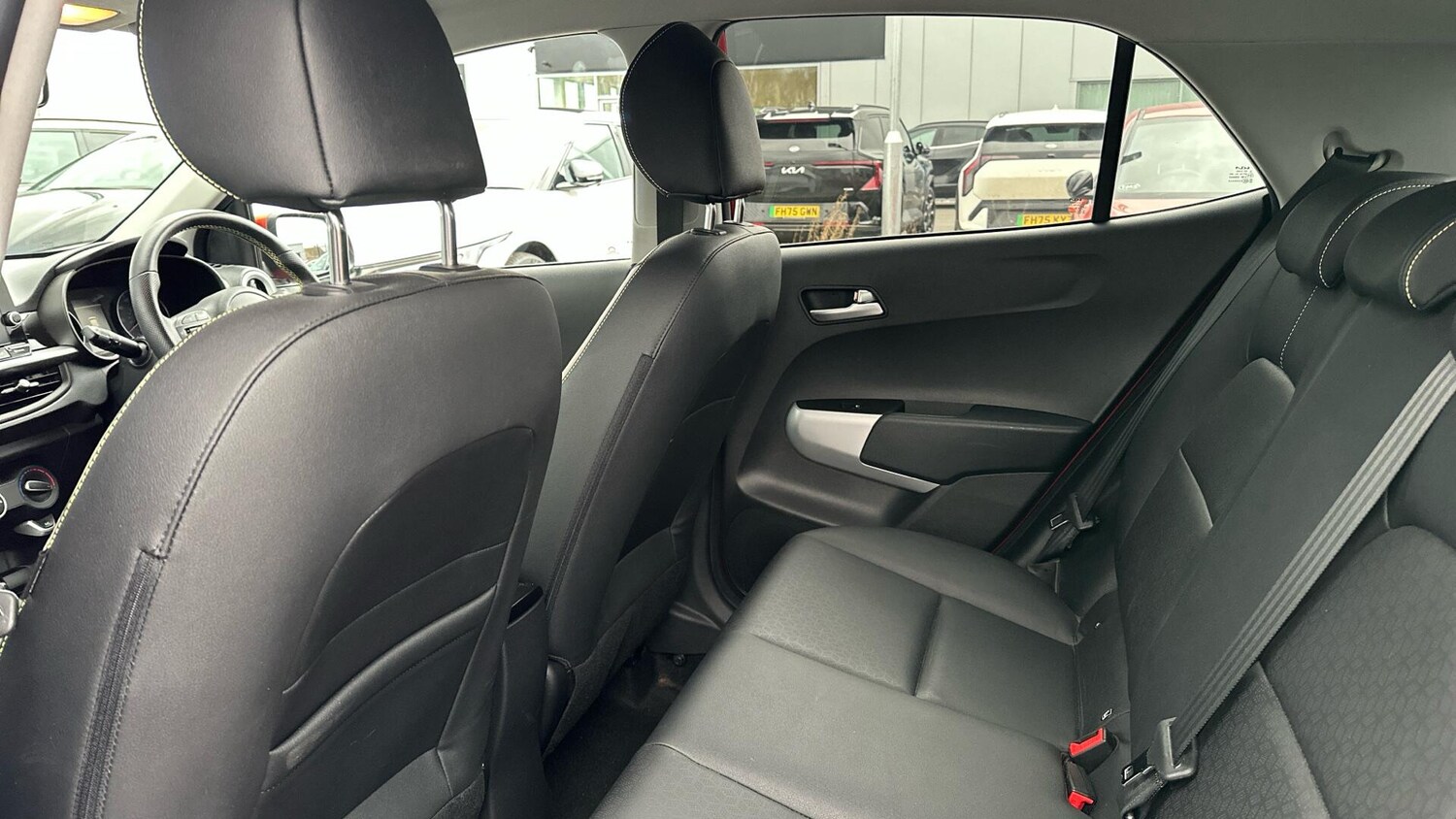 Used Kia Picanto 2023 for sale - 77673176: Photo 9