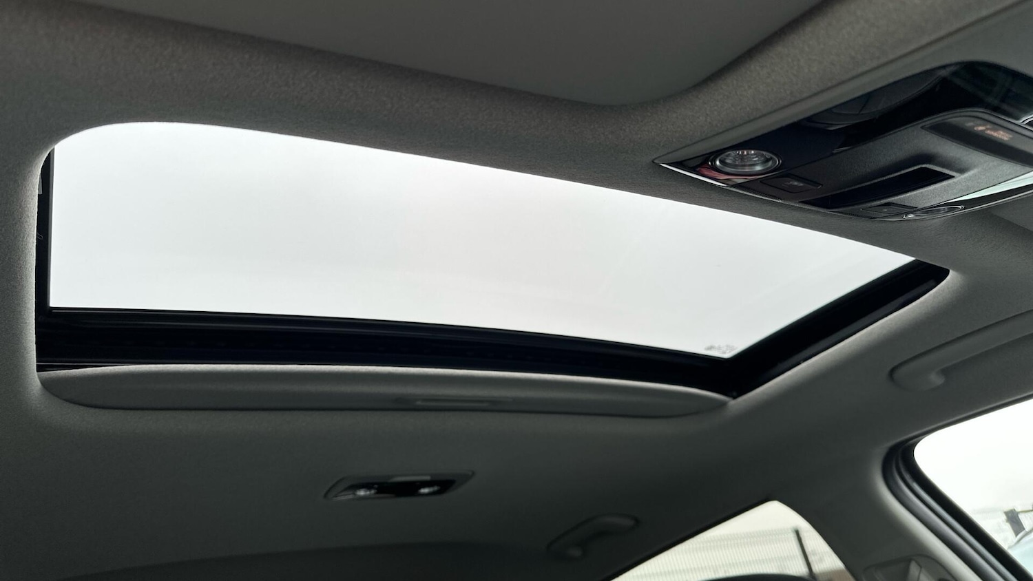 Used Kia Niro 2025 for sale - 76337692: Photo 11