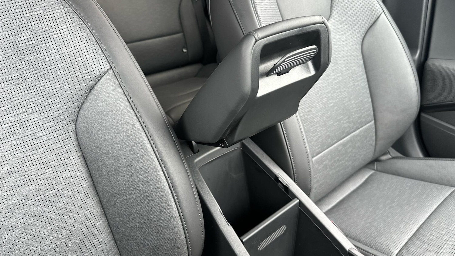 Used Kia Niro 2025 for sale - 76337692: Photo 25