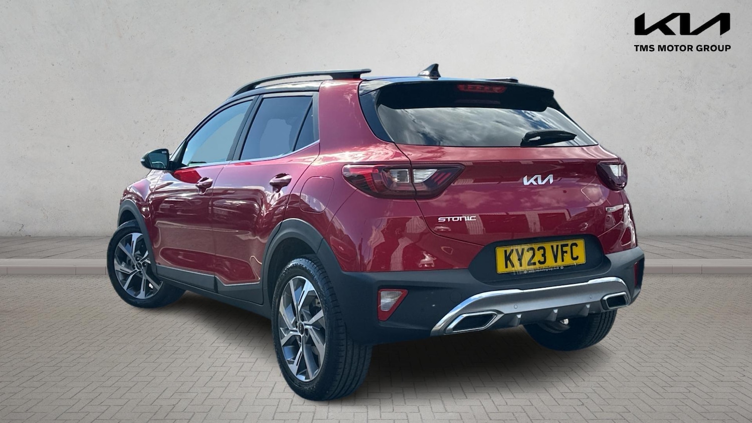 Used Kia Stonic 2023 for sale - 76337143: Photo 2