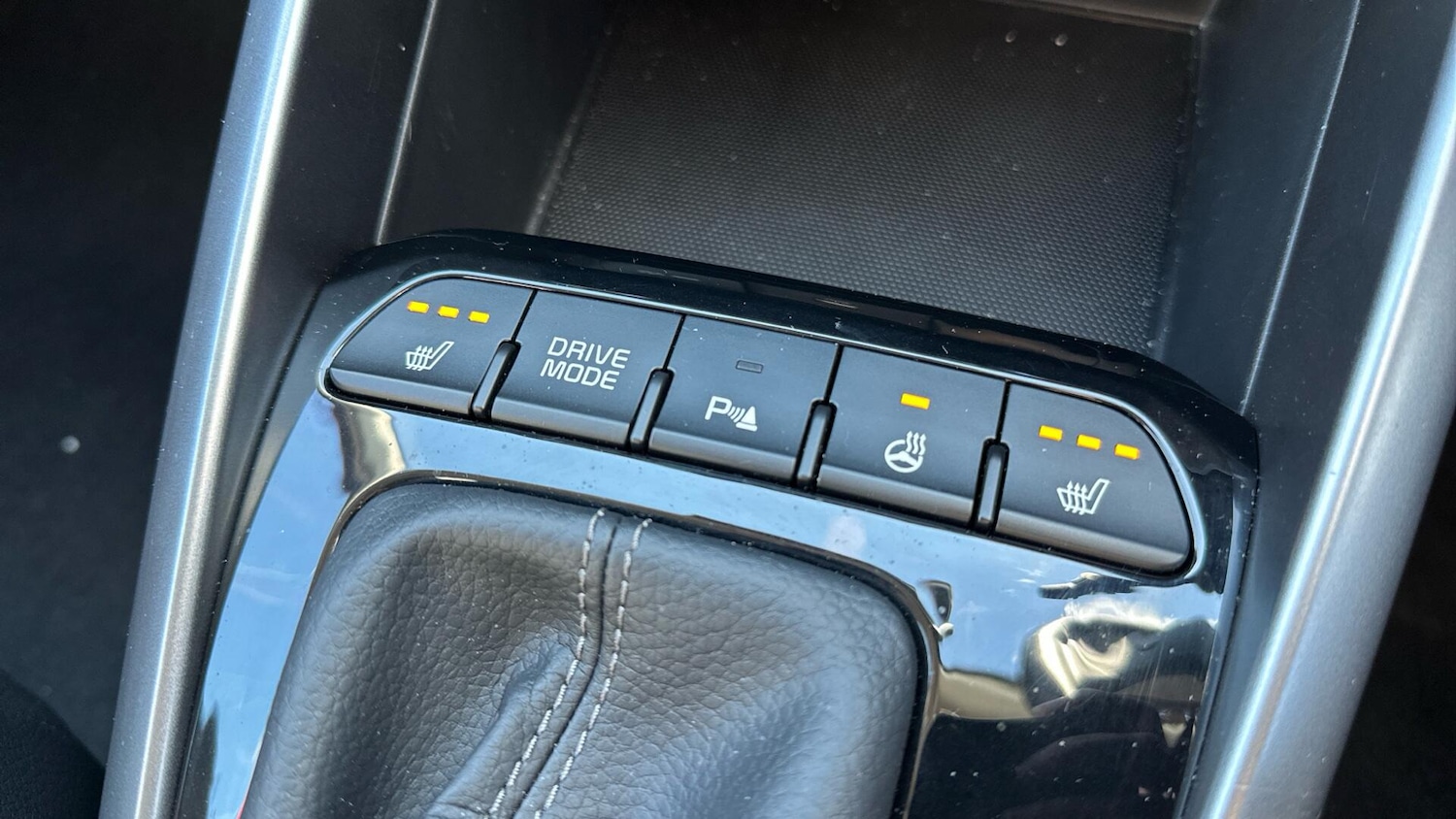 Used Kia Stonic 2023 for sale - 76337143: Photo 20